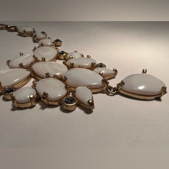 Nordstrom Mother of Pearl & Swarovski Crystal Statement Necklace - Picture 3 of 8